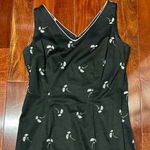 NWOT Dress Amanda Smith - Black Sleeveless White Embroidered Flowers Size 10
